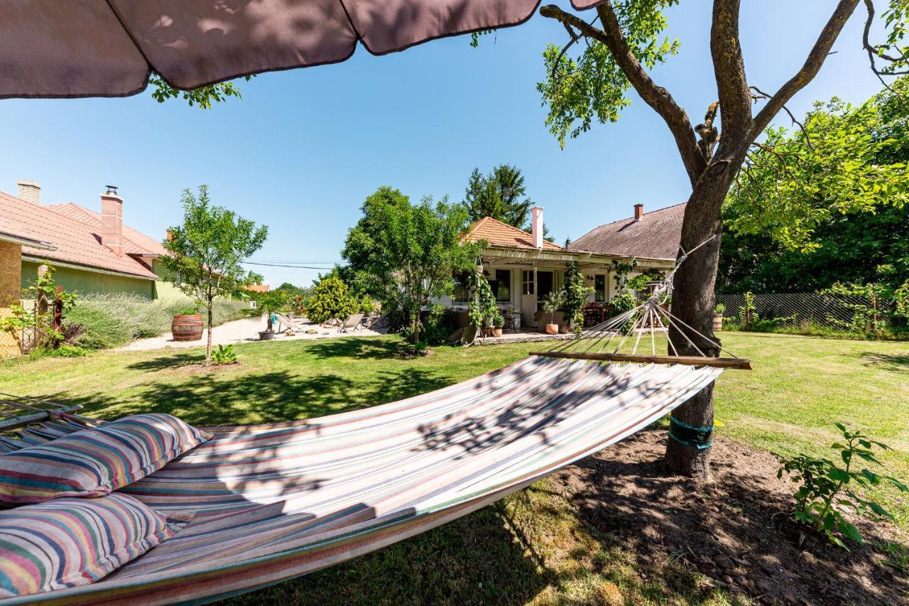 Berrybay Holidayhome Balatonkeresztúr Exterior foto
